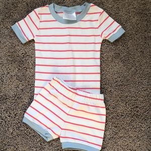 Lake 2T short-short pajamas